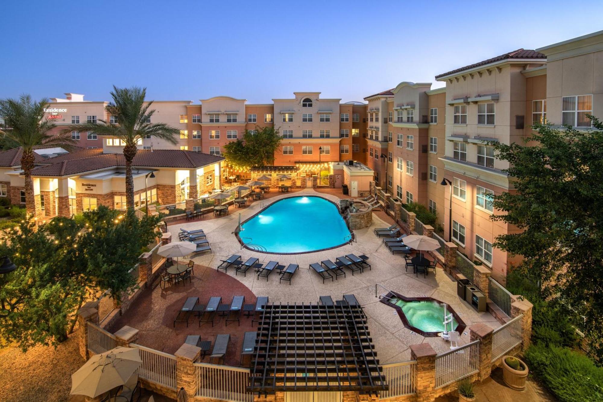 Residence Inn Phoenix Glendale Sports & Entertainment District Exterior foto