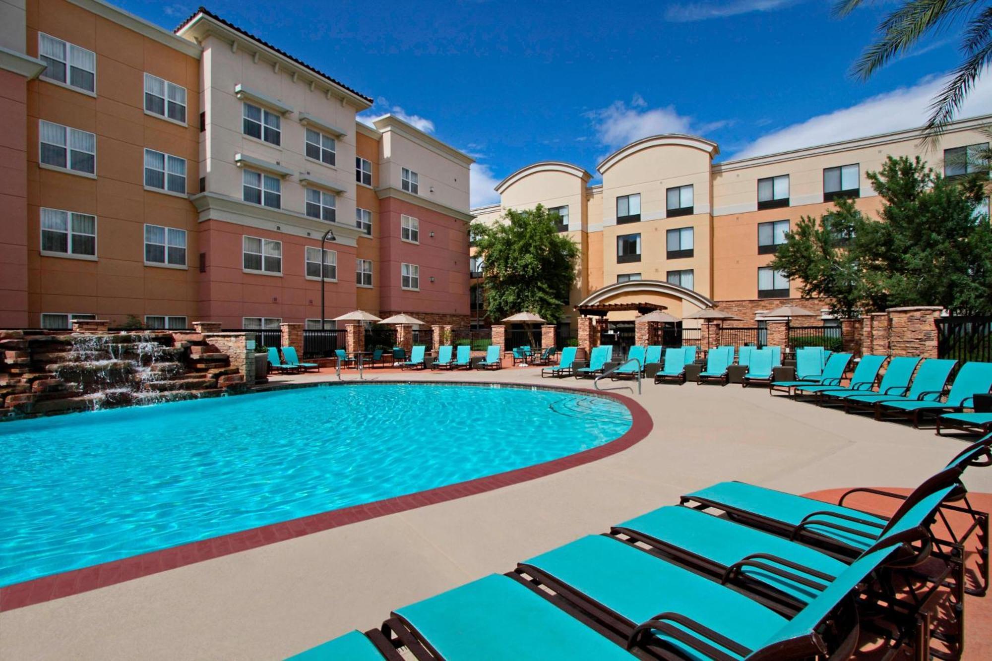 Residence Inn Phoenix Glendale Sports & Entertainment District Exterior foto